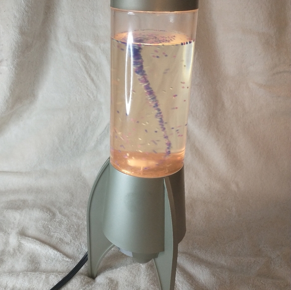 Y2K Vintage Vortex Tornado Lamp - Picture 3 of 3